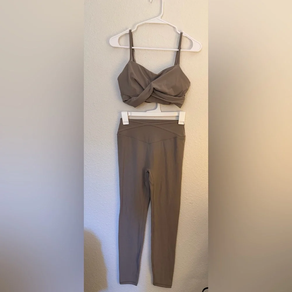 BuffBunny Taupe Cross-Front Sports Bra & High-Waist Leggings Set - Picture 4 of 5